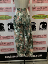 Load image into Gallery viewer, Simply Noelle Foliage Stretch Pants (Size L/XL)
