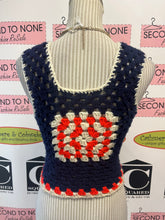 Cargar imagen en el visor de la galería, 70s Handmade Crochet Tank Top (Fits XS/S)
