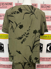 Load image into Gallery viewer, Vintage Olive &amp; Black Printed Skirt &amp; Shirt Set (Size L/XL)
