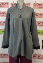 Load image into Gallery viewer, Northern Reflections Single Button Cardi (S/M)
