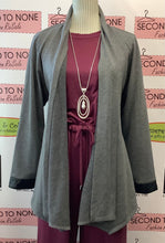 Load image into Gallery viewer, Northern Reflections Single Button Cardi (S/M)
