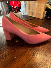 Load image into Gallery viewer, Barbie Pink Pumps (Size 8)

