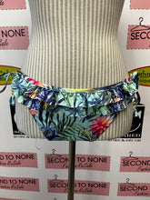 Load image into Gallery viewer, La Vie En Rose Floral Ruffle Bikini (Size L)
