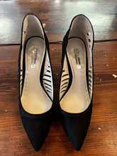 Load image into Gallery viewer, BCBG Black Heels (Size 8)
