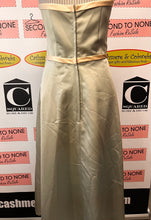 Load image into Gallery viewer, Vintage Romantic Bridals Strapless Dress (Size 10)
