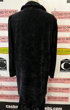 Cargar imagen en el visor de la galería, Made in Italy Chenille-Like Long Jacket (3 Colors) (Restocked!)
