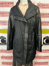 Cargar imagen en el visor de la galería, Danier Mixed Canvas &amp; Leather Sleeve Coat (Size M)

