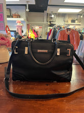 Cargar imagen en el visor de la galería, Jones New York Black Purse
