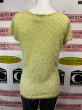 Load image into Gallery viewer, Vintage Maggie Green Eyelash Top (Size M)
