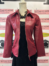 Cargar imagen en el visor de la galería, Lana Lee Petite Canadian Made Red Jacket (Size L/XL)
