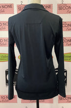Load image into Gallery viewer, Long Sleeve Performance Top (M)
