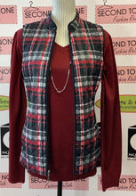 Load image into Gallery viewer, Northern Reflections Christmas Plaid Vest (M)
