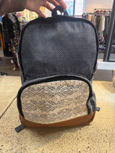 Cargar imagen en el visor de la galería, Navy &amp; Lace Backpack
