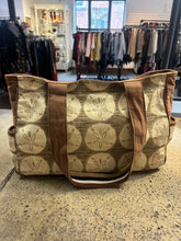 Cargar imagen en el visor de la galería, Beach Scene Purse
