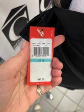 Load image into Gallery viewer, NWT Black IZOD Stretch Shorts (Size 16)
