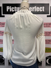 Load image into Gallery viewer, Artizan Peasant Blouse (Size XS)
