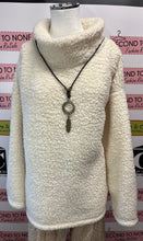 Charger l'image dans la galerie, Cozy Faux Sherpa Ivory Sweater (Size 1X)
