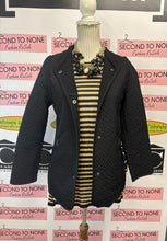 Cargar imagen en el visor de la galería, Black Quilted Coat (Size M/L)

