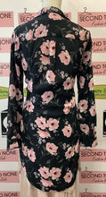 Load image into Gallery viewer, Long Fit Floral Print Top (M)
