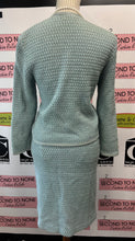 Cargar imagen en el visor de la galería, *AS IS* Dubonnet 2 PC Aqua Blue Sweater &amp; Skirt Set (Size 34)
