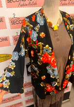Load image into Gallery viewer, Black &amp; Colourful Floral Print Jacket (Size M)

