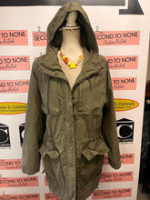 Cargar imagen en el visor de la galería, Eddie Bauer Olive Spring Jacket (Size 2X)
