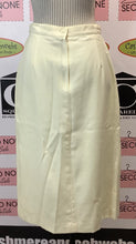 Load image into Gallery viewer, Vintage Regalia Cream Pencil Skirt (11/12)
