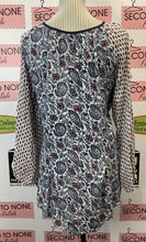 Load image into Gallery viewer, Paisley Peasant Top (XL)
