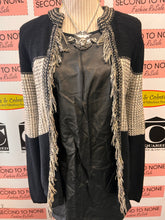 Load image into Gallery viewer, Two Tone Knit Fringe Sweater (Size L/XL)
