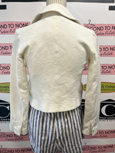 Cargar imagen en el visor de la galería, Dolce &amp; Gabbana Y2K Ivory Cropped Blazer Jacket (Size 38)
