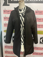 Cargar imagen en el visor de la galería, Mock-Neck Zebra Tunic Sweater (Size M)
