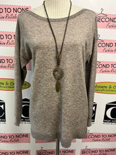 Cargar imagen en el visor de la galería, Glitter-Edge Soft Sweater (Size S/M)
