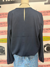 Charger l&#39;image dans la galerie, Tommy HIlfiger Elastic-Waist Blouse (Size L)
