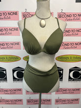 Charger l&#39;image dans la galerie, La Vie En Rose Khaki Green Bikini (Size L/XL)

