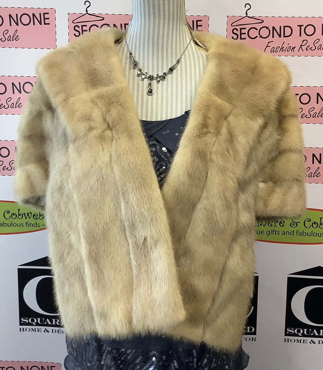 AS-IS Vintage Sushan’s Custom Fur Shrug (Size M)