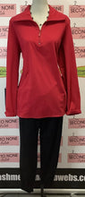 Load image into Gallery viewer, Roots Red Zipper Top (XL)
