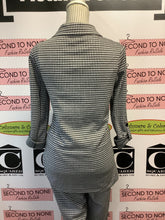 Cargar imagen en el visor de la galería, NWT Houndstooth 2 Pc Pant Set (Size XS)
