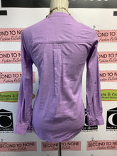 Cargar imagen en el visor de la galería, Tahari Purple 1/4 Button Up (Size M)
