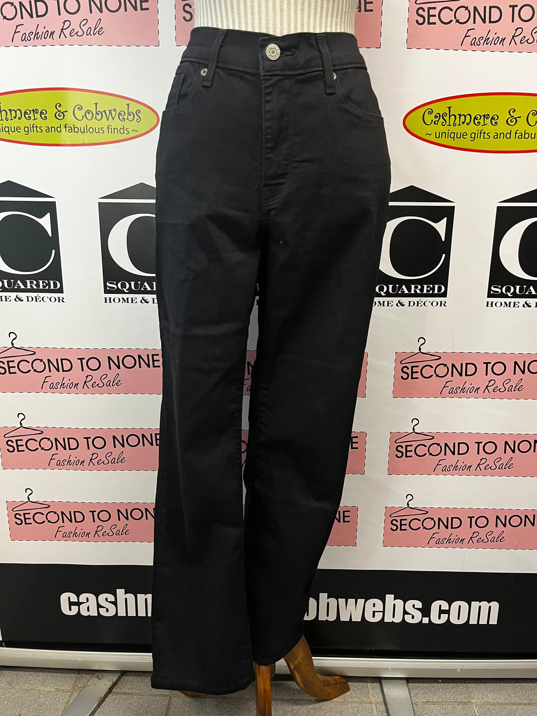 Levi’s Black Classic Straight Leg Jeans (Size 8)