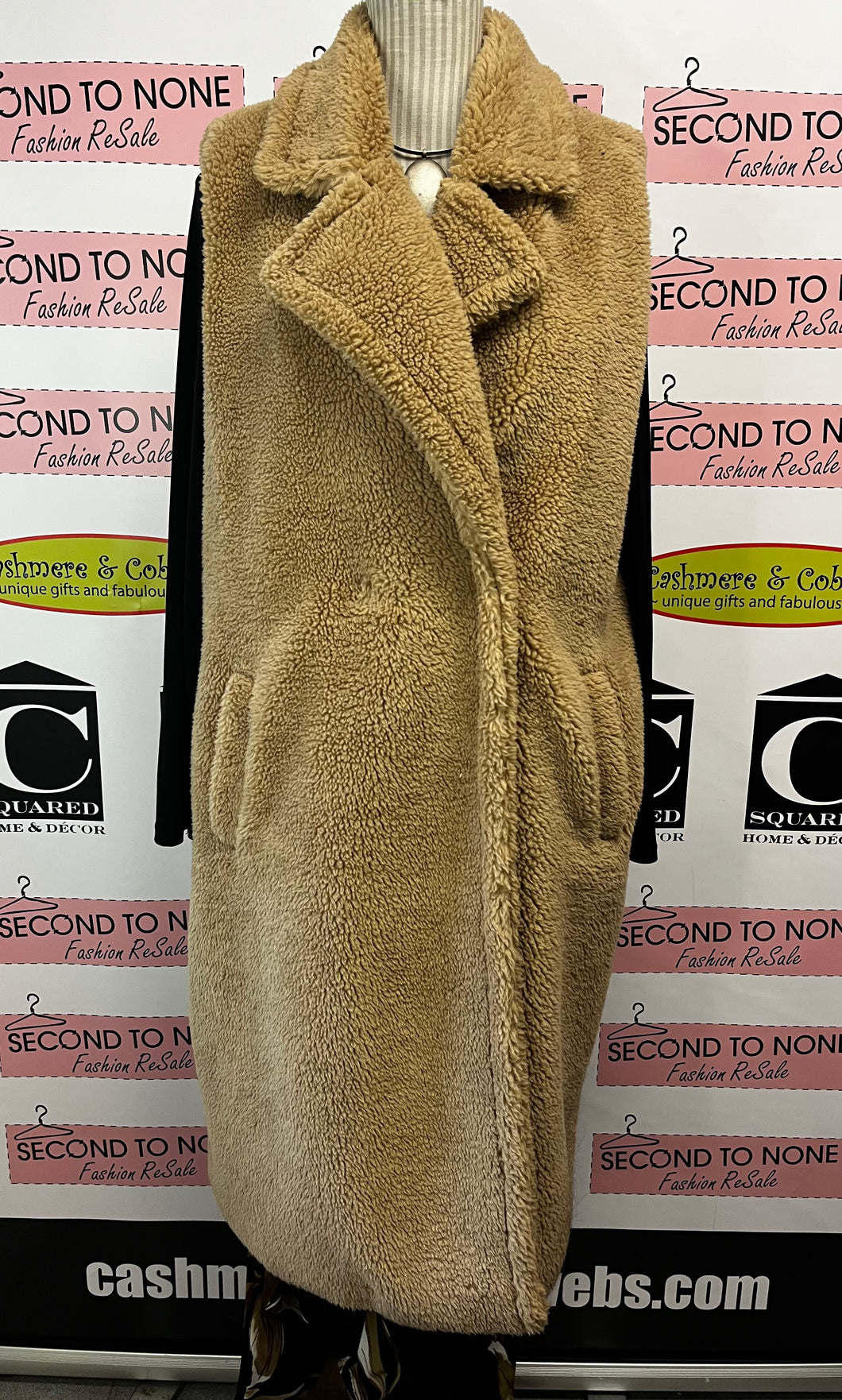 Teddy Long Sherpa Vest (Size XL)