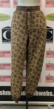 Load image into Gallery viewer, Old Navy Fleece Cheetah Pants (XL)
