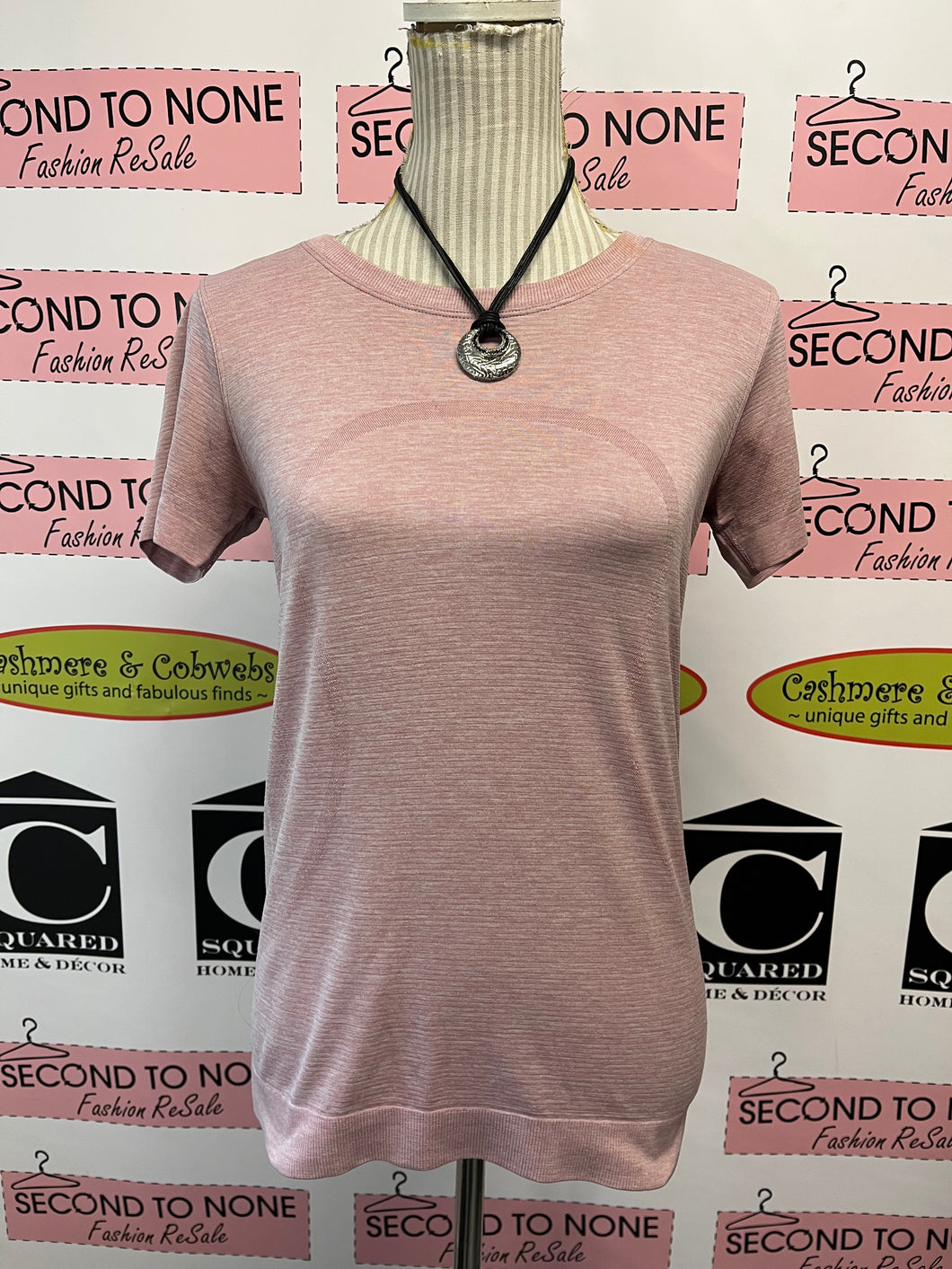 Stretchy Lululemon T-Shirt (Size S)