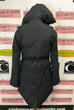 Cargar imagen en el visor de la galería, Community Black Down-Filled Parka (Size S)
