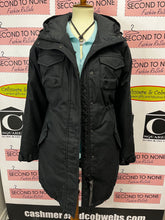 Cargar imagen en el visor de la galería, Community Black Down-Filled Parka (Size S)
