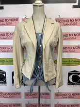 Load image into Gallery viewer, Made in Italy Linen Front Knot Tank (Size S/M)
