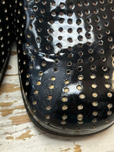 Charger l'image dans la galerie, Black Perforated Leather Sling Back Heels (Size 7.5/8)
