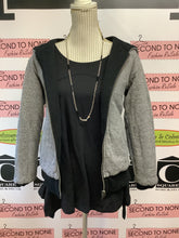 Charger l'image dans la galerie, Roots Reversible Zip Up Sweater (Size M/L)
