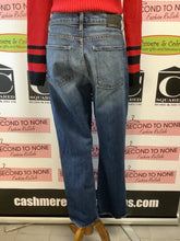 Load image into Gallery viewer, Modern America Dad Jeans (Size 28)
