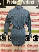 Charger l'image dans la galerie, Dynamite Denim Dress (Size XS)
