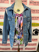 Load image into Gallery viewer, Over-Sized Distressed Jean Jacket (Size XS)
